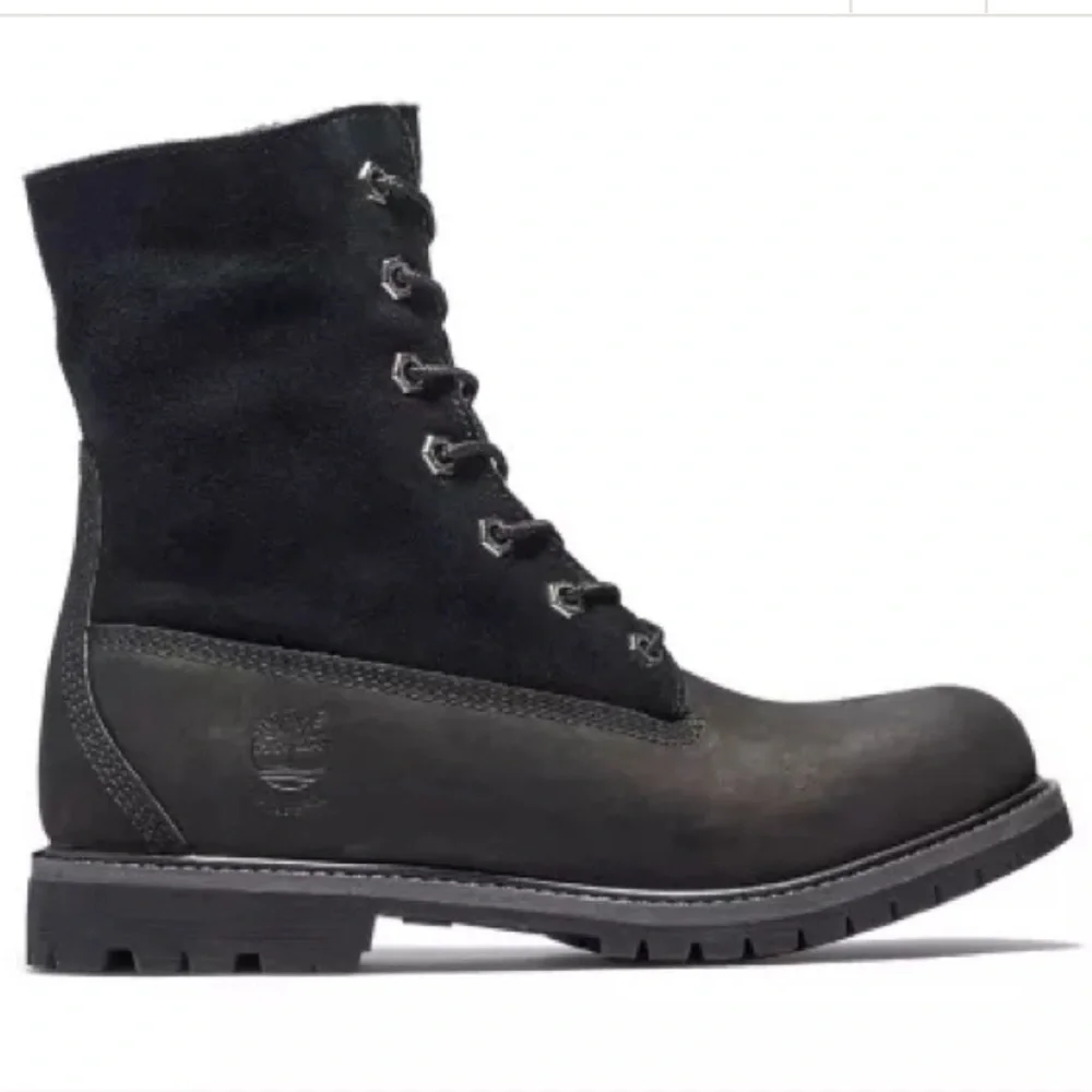 Timberland Warm-Lined Waterproof Roll-Top Boot Black Leather Lug Sole Size 9.5